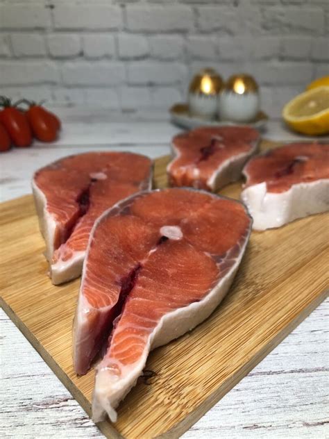 Стейки кеты - Морепродукты и рыба – купить с доставкой в СПб