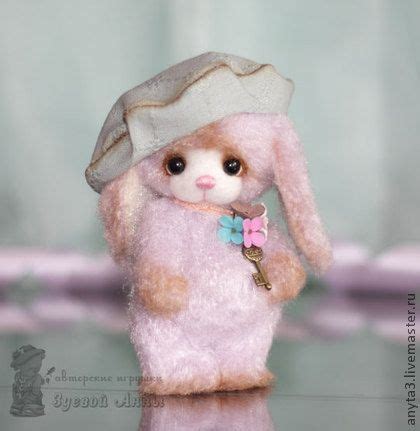 Зайчик - вязанная игрушка | Игрушки, Пряжа, Крепления