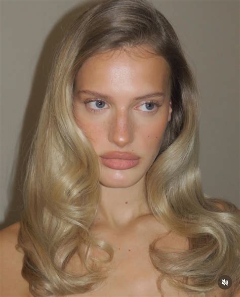 Pin by Taylor Sunzeri on Hair/Beauty/Nails in 2025 | Blonde hair makeup