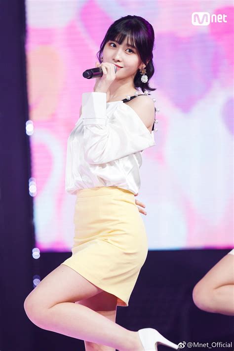 180412 Momo : r/momo