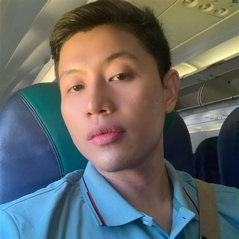 Profile articles explain what mark davies achieved this year 17