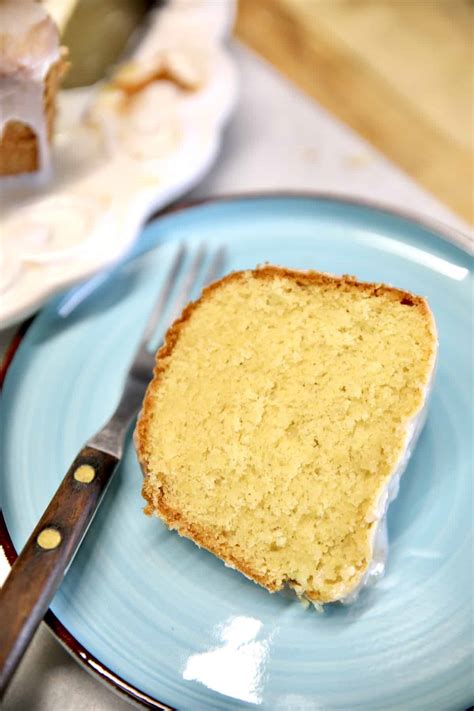 Old Fashioned Glazed Donut Cake (Easy Recipe) - Miss in the Kitchen