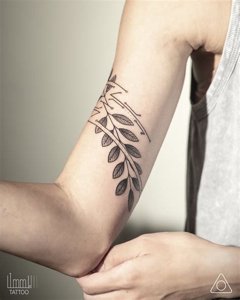 The Glitch: Unique Geometric Armband Tattoo Art in Los Angeles — 1MM ...
