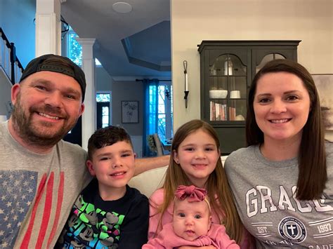 Mom explains why she let her daughter watch her give birth - ABC News