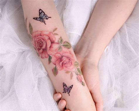 :ᴘ 페리아 on Instagram: “@peria_tattoo Rose🧚‍♀️ . . 타투문의 및 도안제작 문의는 프로필 ...