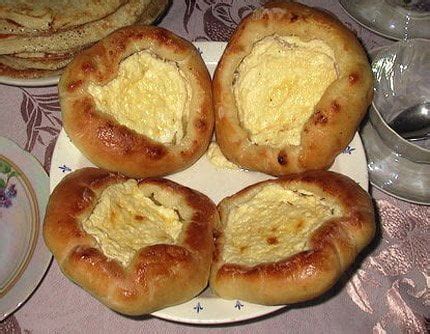 Рецепт: Ватрушки с творогом - Кулинарный рецепт на 1cookit.com