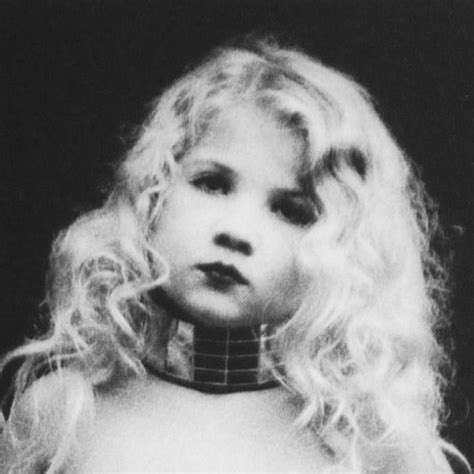 Ирина Ионеско. Биография, фото, библиография