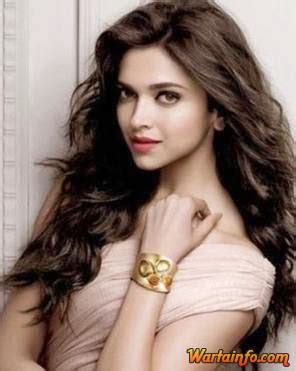 13 Artis Bollywood India Tercantik - Berjambang