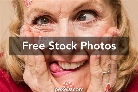 funny close  portrait  woman      funny