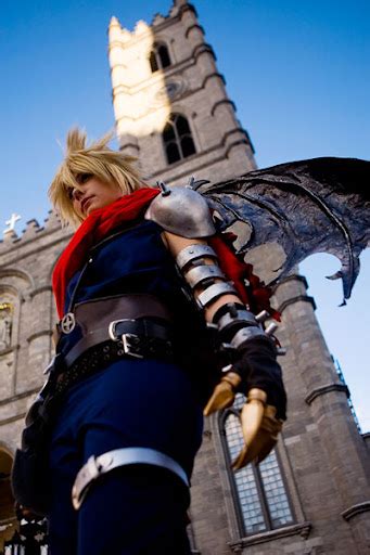 Cosplay Zone: Kingdom Hearts Cloud Strife Cosplay