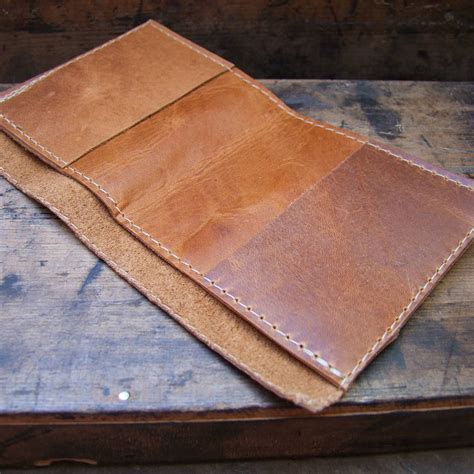 Handmade Leather Wallets - Japanese Lesbian