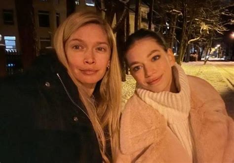 Брежнева показала кадры с дочерью на ее 13-летие