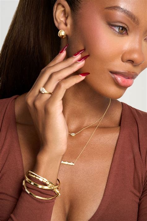 Gold Diamond Rings Collection