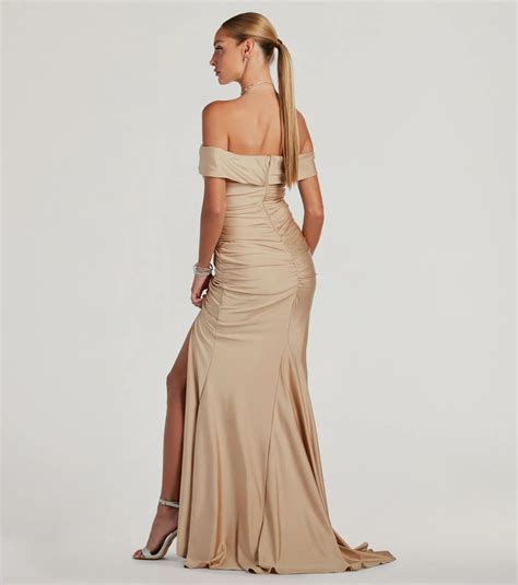 Gold Mermaid Prom Dresses & Windsor