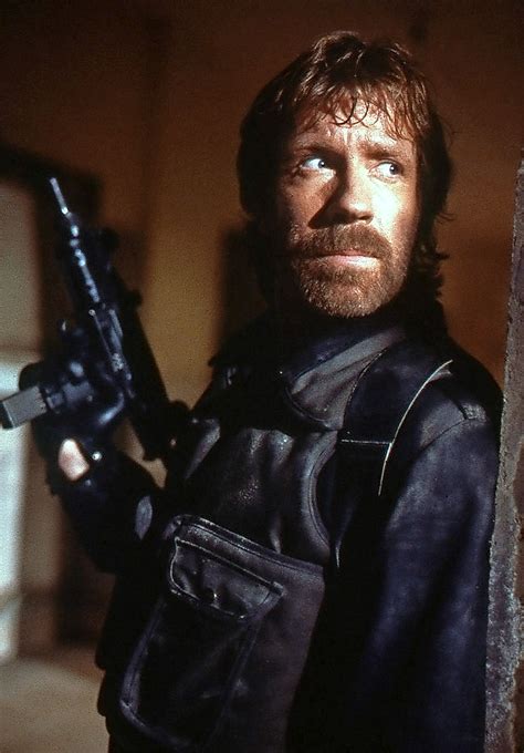 Chuck Norris dopolnil 76 let - Primorske novice