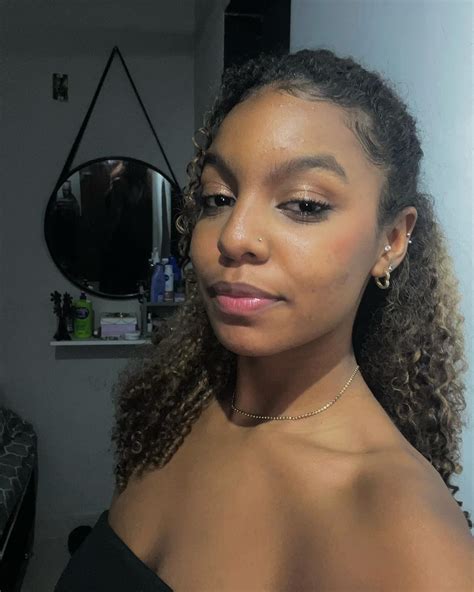 Sara Silva (@saradeoliveira_) • Instagram photos and videos