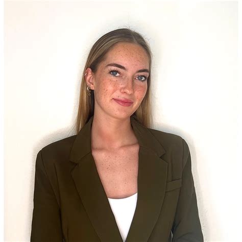Julienne Burgmer - Marketing & Digitale Medien - FOM Hochschule | XING