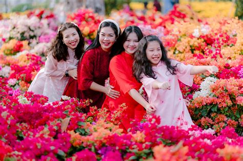 Women Group Naked Photos, Download The BEST Free Women Group Naked