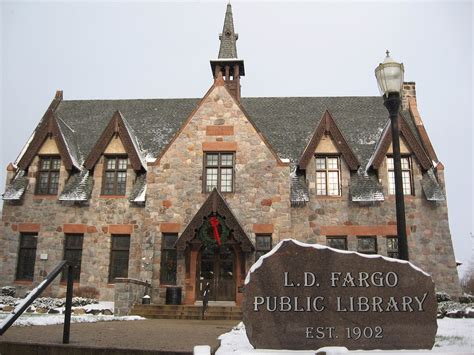 Lake Mills Library: 2009-11-29