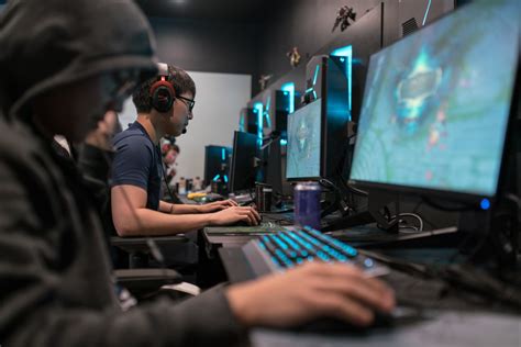 Разработка компьютерных игр и мультимедийных приложений | Вертикальный ...