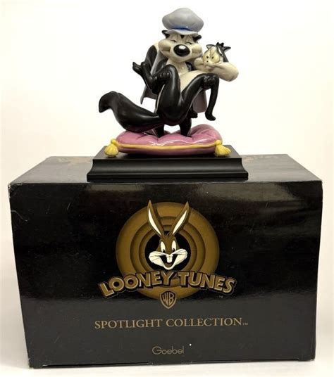 looney tunes pepe la pew pussyfoot figurine