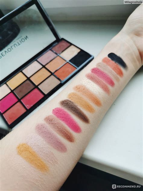 Палетка теней для век Makeup Revolution Reloaded Iconic Vitality ...