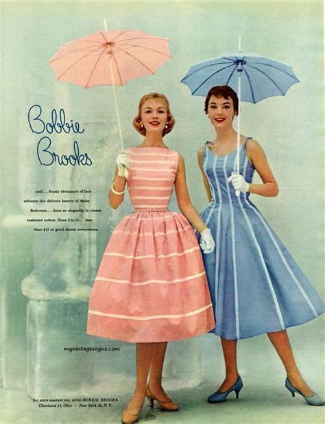 History of Vintage Raincoats, Jackets and Capes for Women | 1950s ...