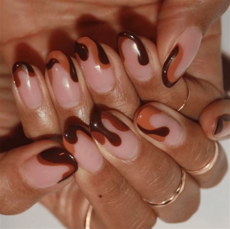 37 Fall French Manicures That Reinvent the Classic Look