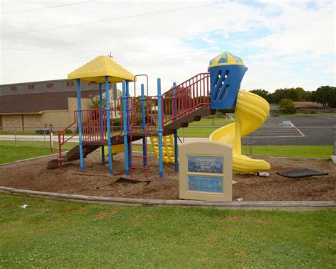 La Petite Academy of Euless in Euless, TX | 1315 N Main St | La Petite