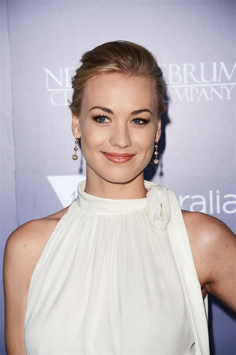 Yvonne Strahovski Hot At Australians In Film Awards And Benefit Dinner