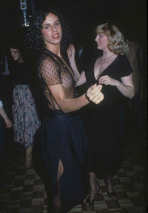 Wonderful Photos Of Famous Faces Dancing At Studio 54 - Flashbak
