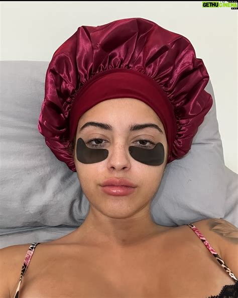 Actress Malu Trevejo HD Photos and Wallpapers December 2024 | Gethu Cinema