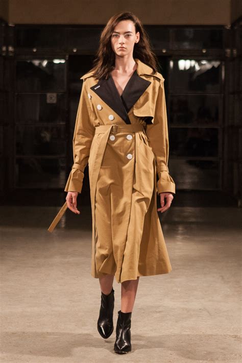 Chakshyn Kiev Fall 2018 Collection | Vogue