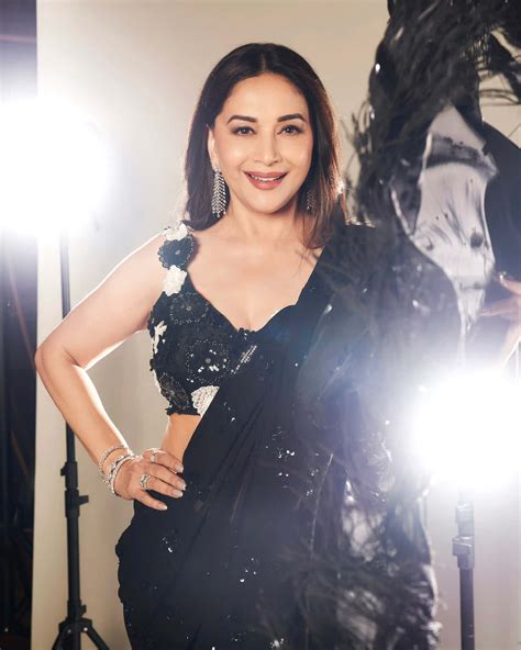 [100+] Madhuri Dixit Wallpapers | Wallpapers.com