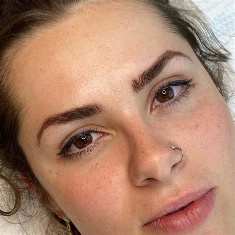 Should You Try Cat Eye Permanent Eyeliner? Pros & Cons