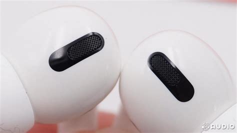 В сети появились снимки новых беспроводных наушников Apple AirPods 3 ...