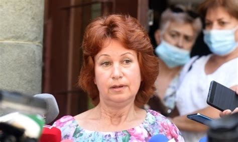 Проф. Ива Христова: Повишават се случаите на респираторни вируси