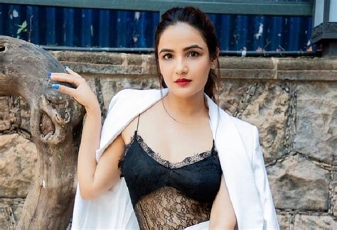 aditya bhasin net worth