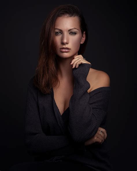 Modelbilleder med Lena Lenora Moon