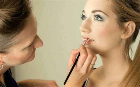 ultimate guide  makeup  pro tips