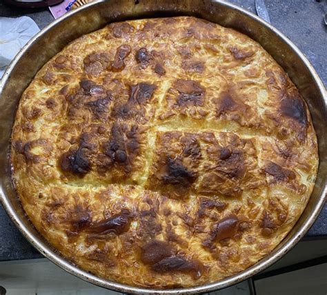 Домашна баница - вкусна и приготвена по стара българска рецепта