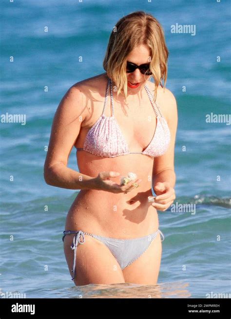 Chloe Sevigny, who wore a bandage on her finger, shows off her toned ...