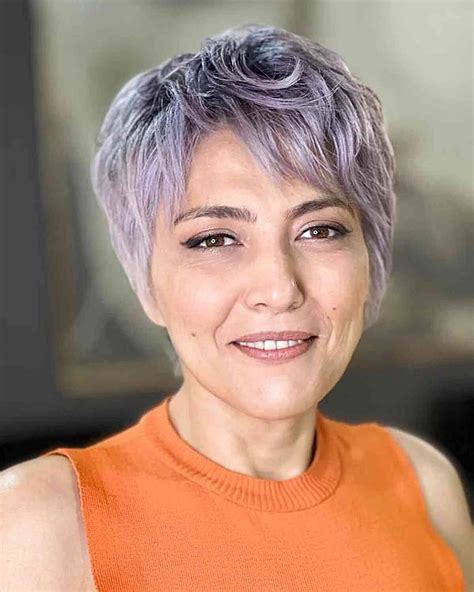 20 Modern Pixie Shag Haircut Styles for Mature Women 5