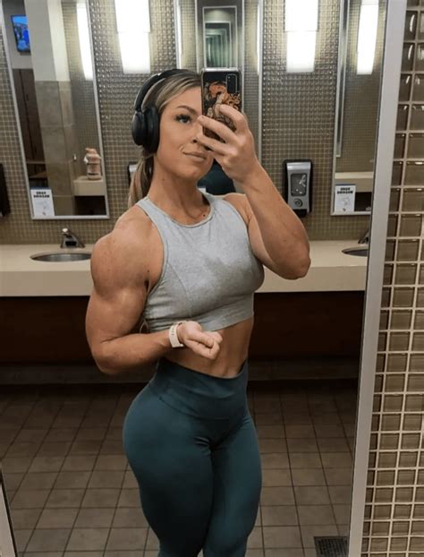 Brittany Best (thebestbritt)