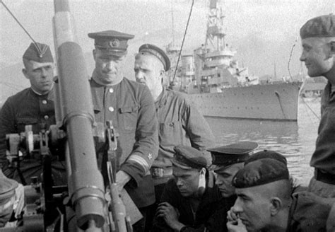 КРАСНОФЛОТЦЫ
