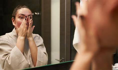 This Rosacea Nasal-Spray Hack Is Actually Dermatologist-Approved