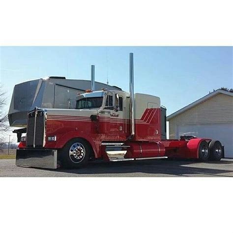 Semitrckn — Kenworth custom W900L