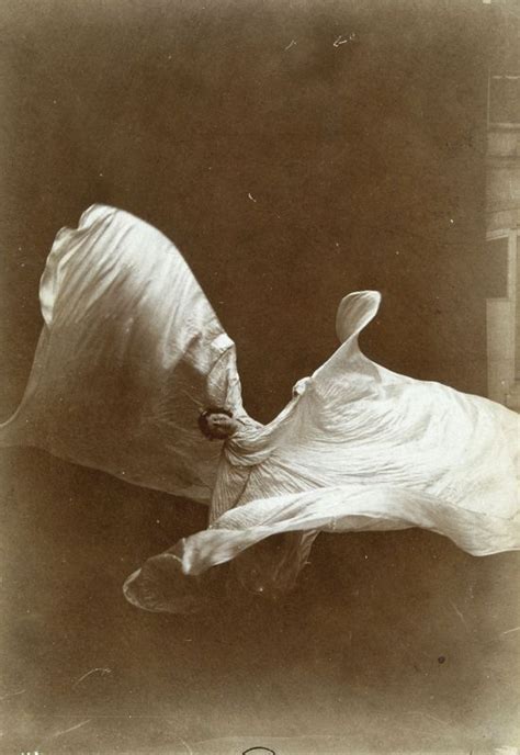 Amazing Vintage Photos of Loïe Fuller and the Serpentine Dance | Dance ...