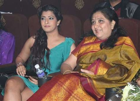 Raadhika Sarathkumar family photos | Celebrity family wiki