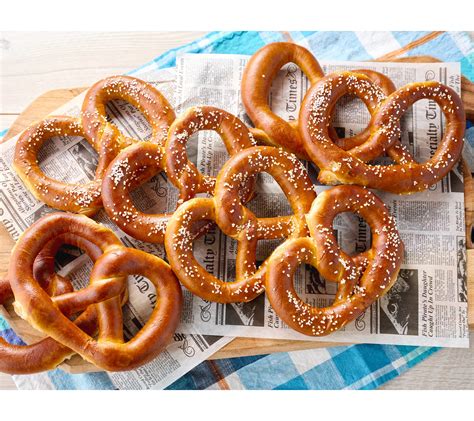 The Pretzel Co. (15) 4.5-oz Hand-Twisted Soft-Baked Pretzels - QVC.com